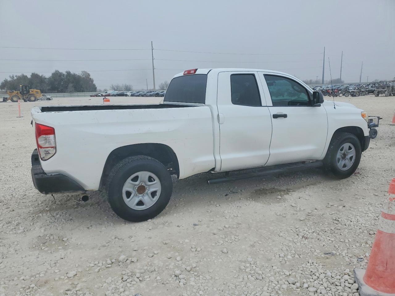 2016 TOYOTA TUNDRA
