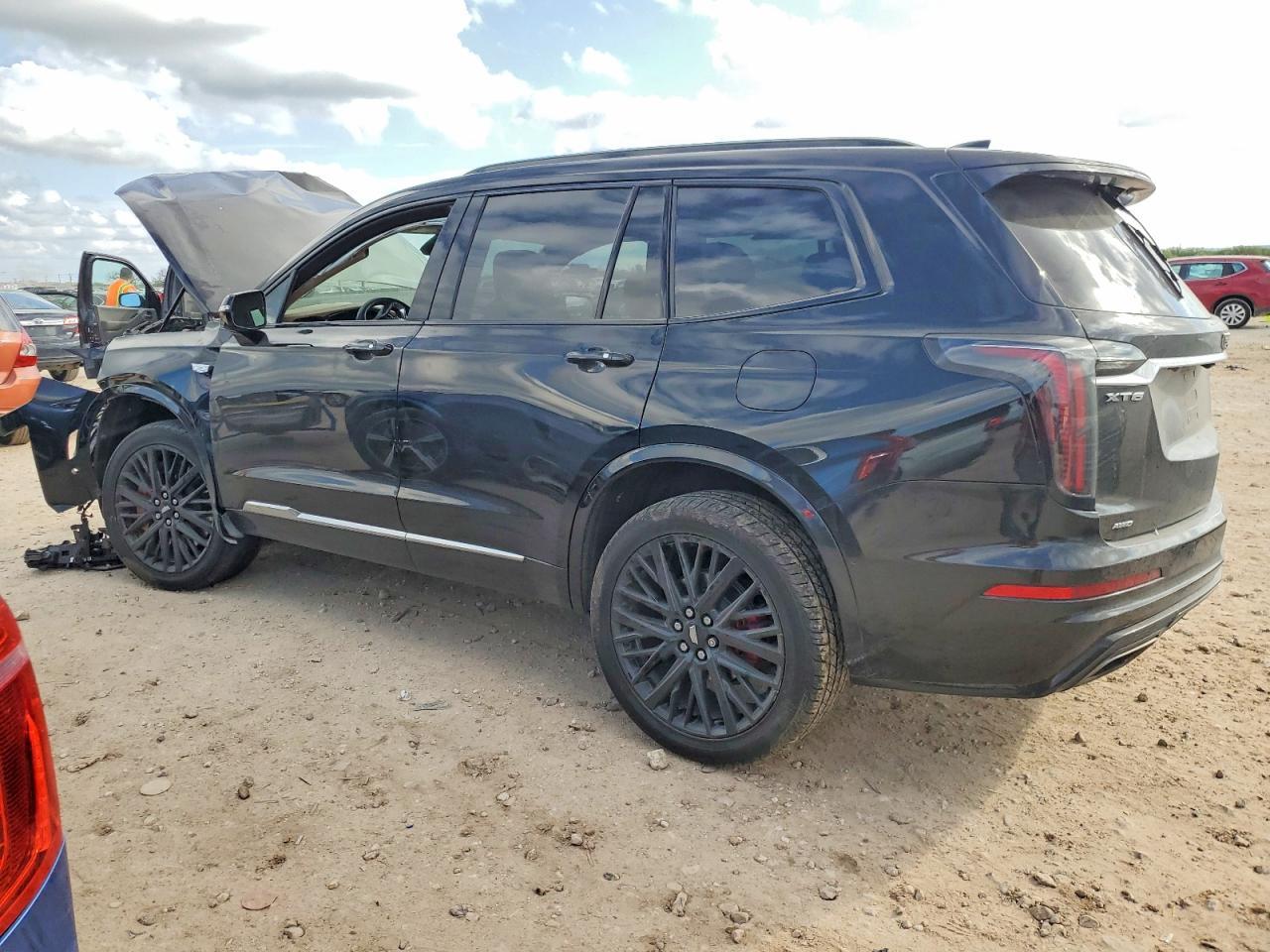 2024 CADILLAC XT6
