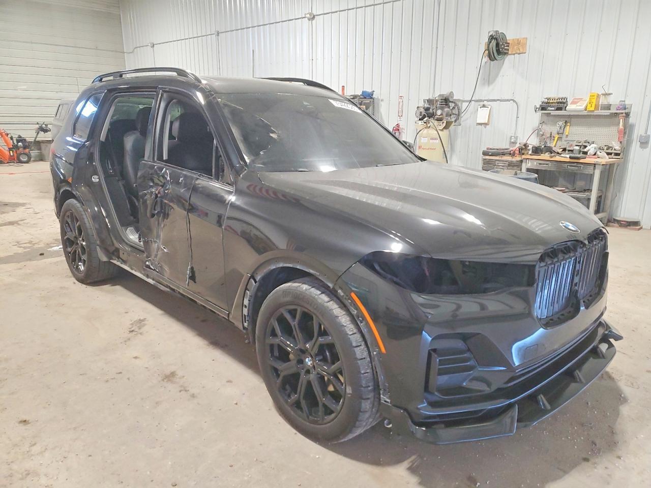 2022 BMW X7