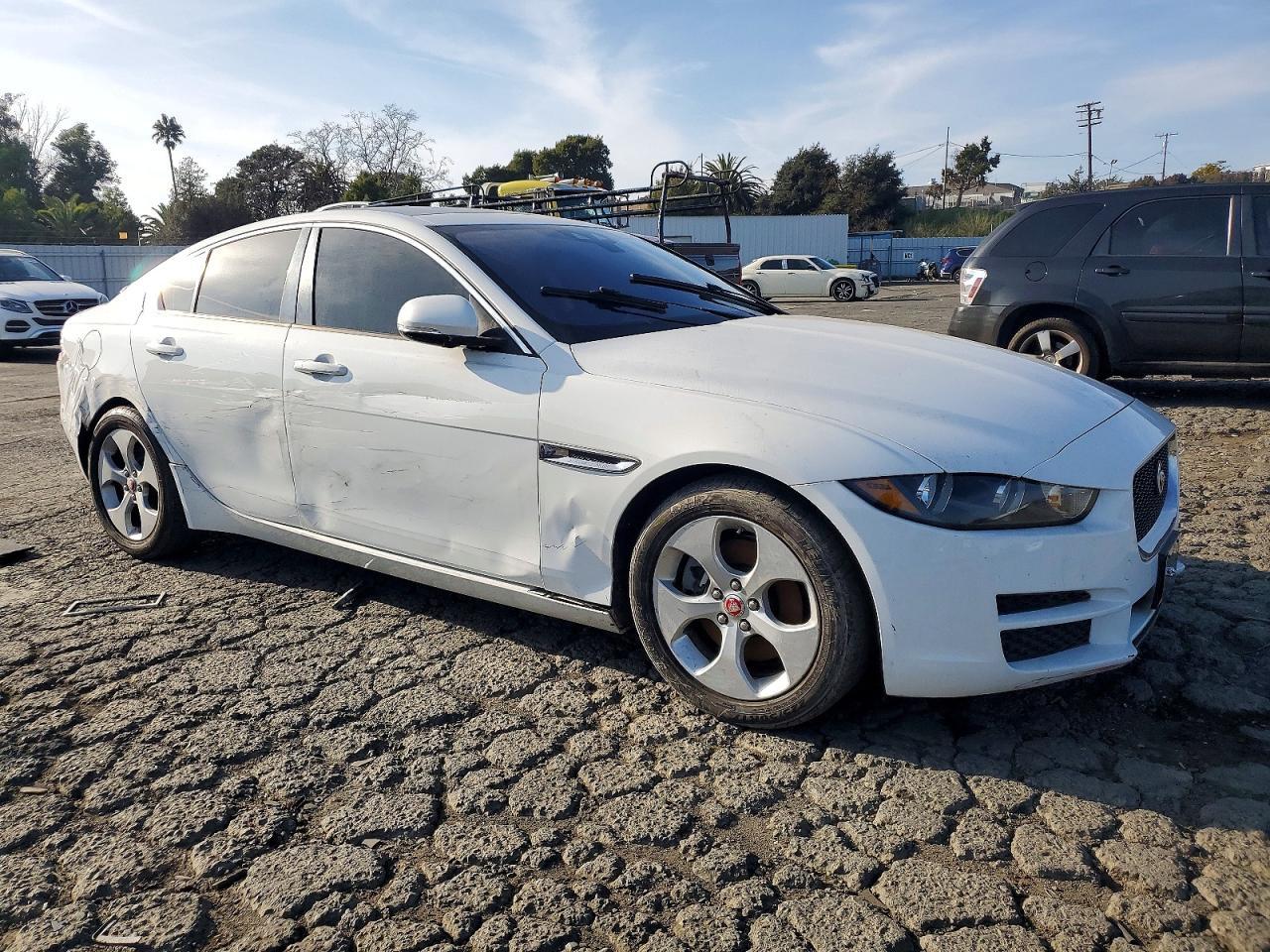 2017 JAGUAR XE
