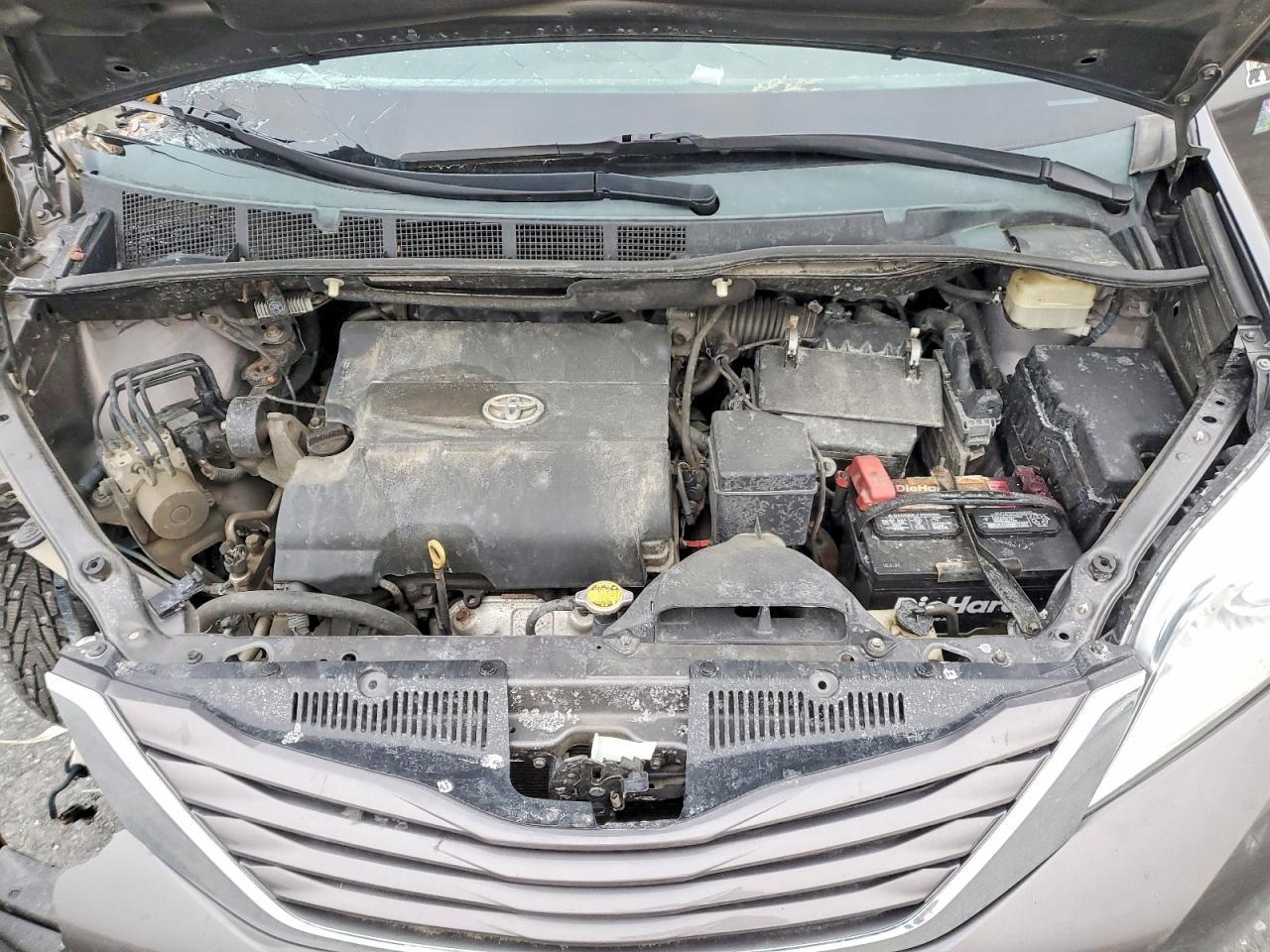 2015 TOYOTA SIENNA