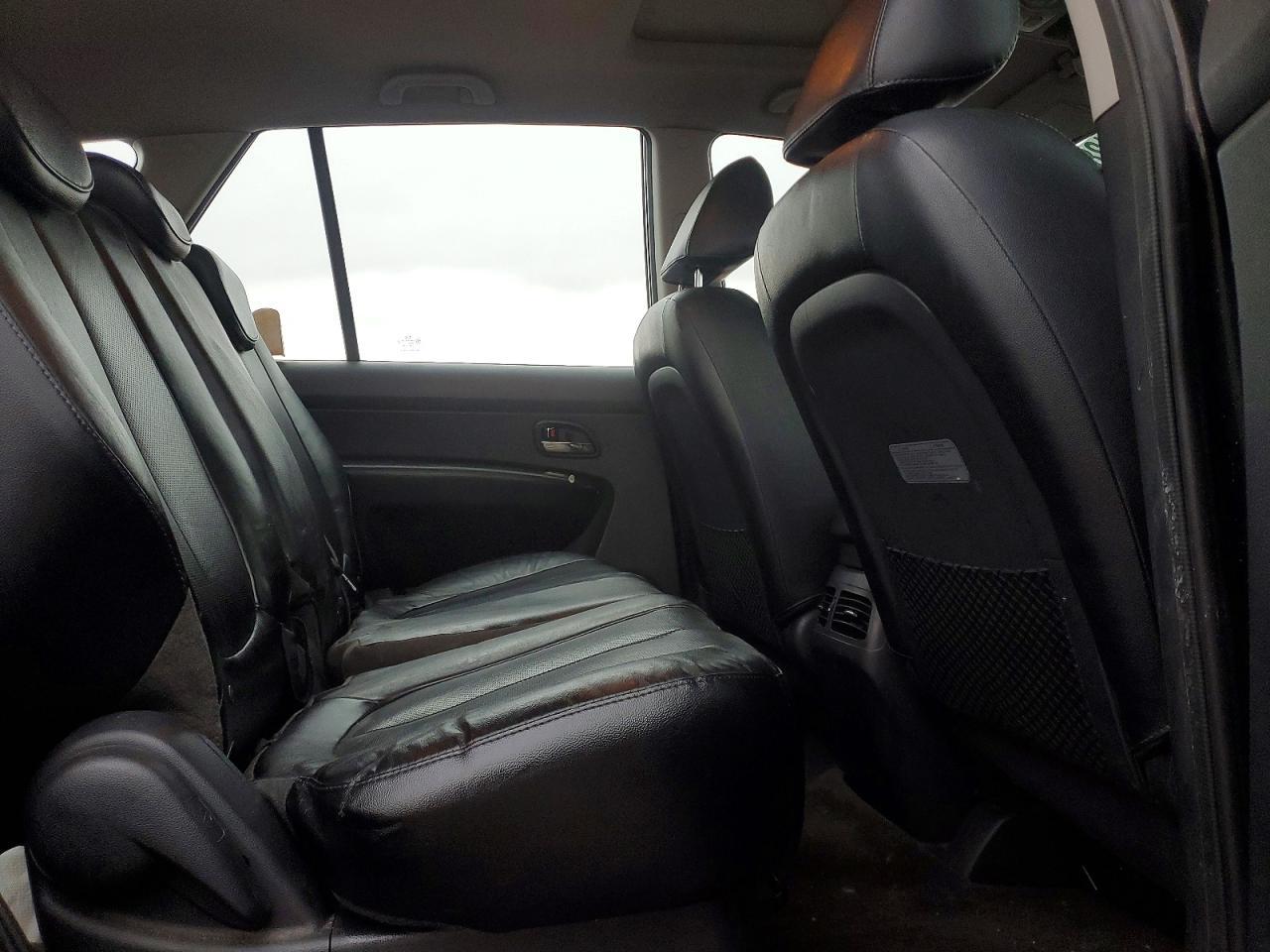2012 KIA RONDO