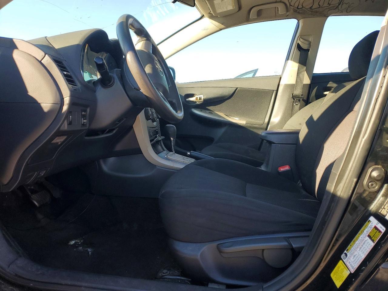 2011 TOYOTA COROLLA