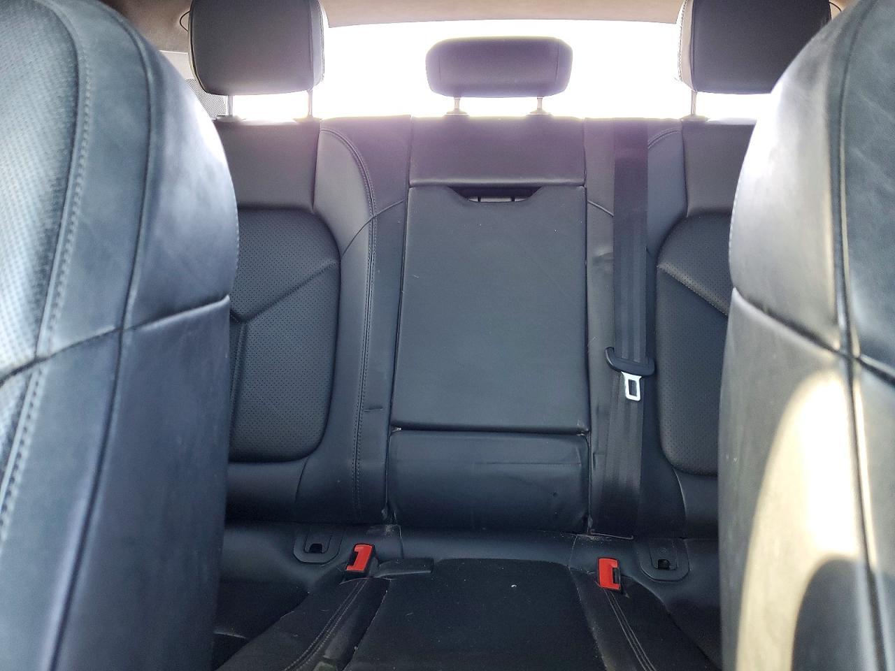 2016 PORSCHE Macan