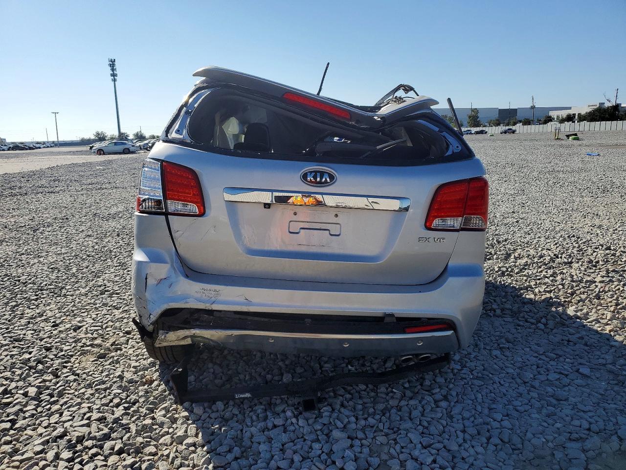 2011 KIA SORENTO