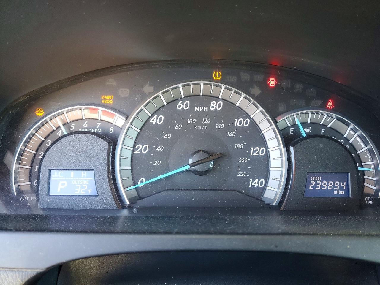 2012 TOYOTA CAMRY