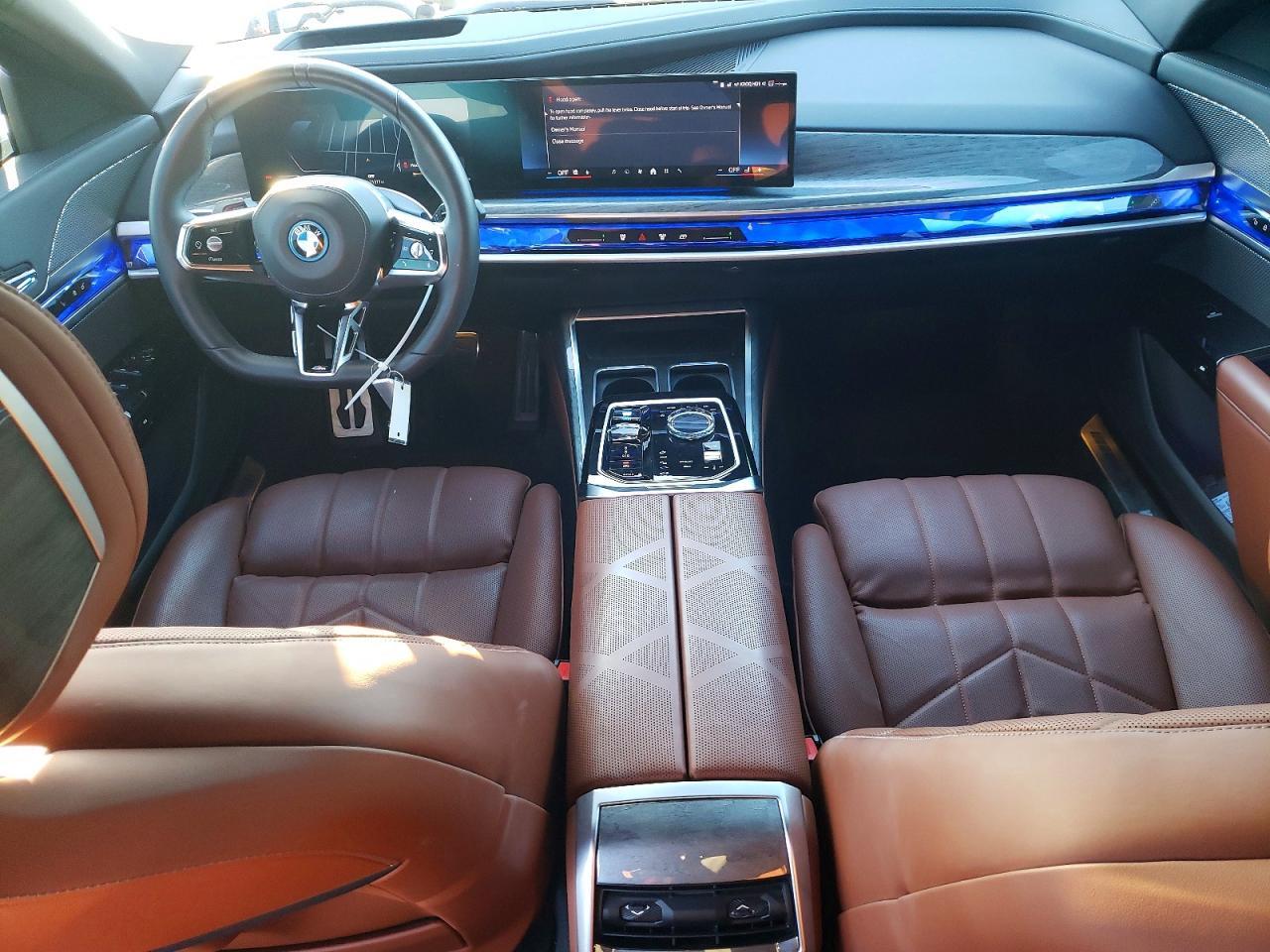 2024 BMW i7