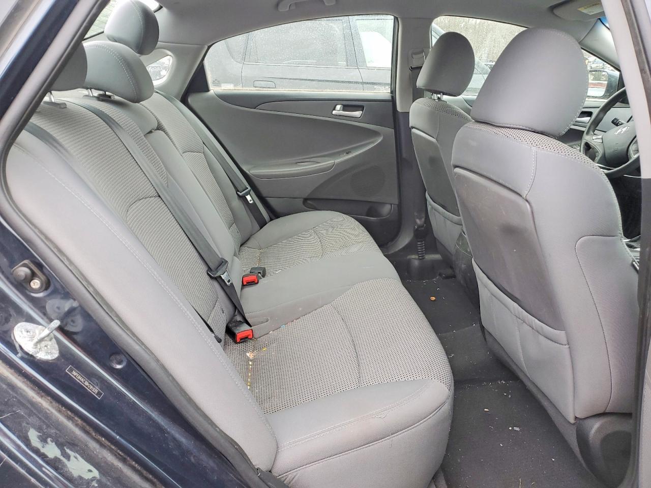 2011 HYUNDAI SONATA