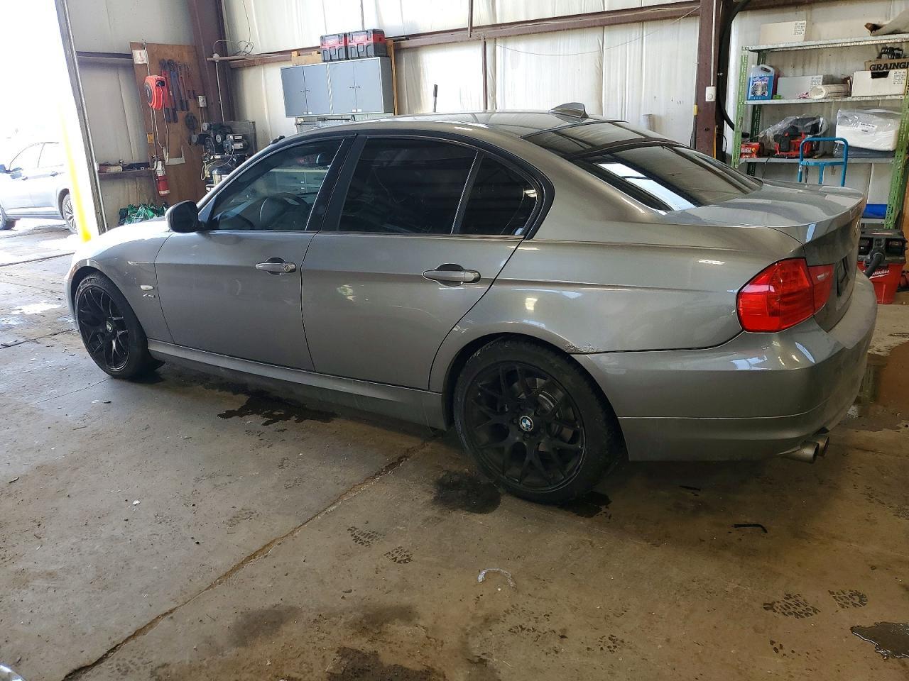 2011 BMW 3 SERIES