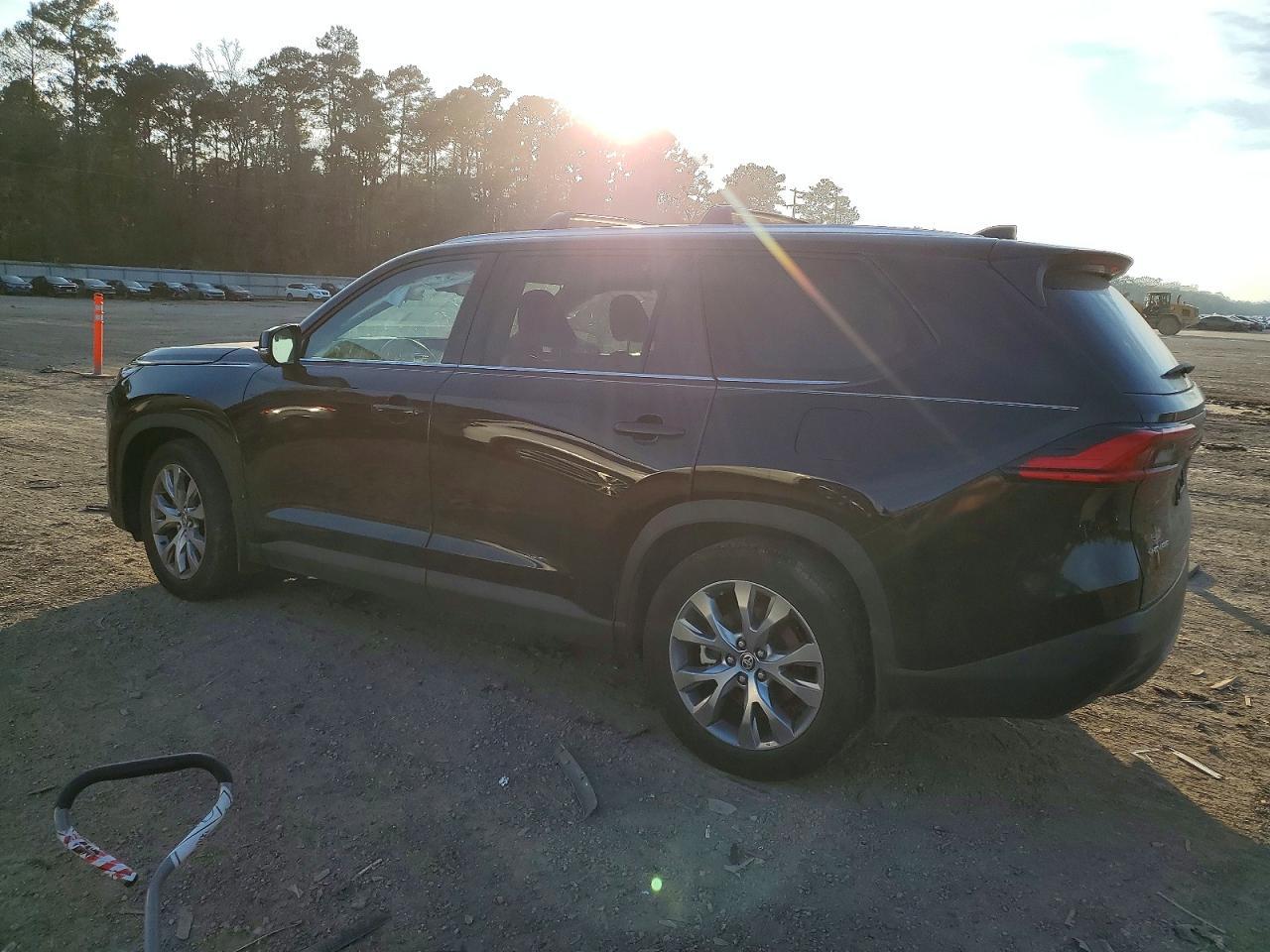 2024 TOYOTA HIGHLANDER