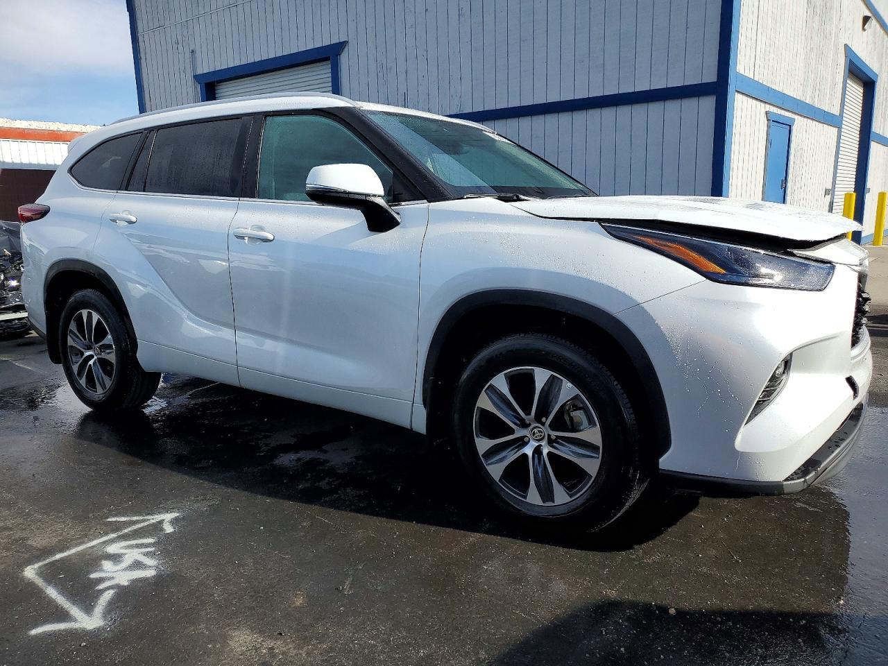2025 TOYOTA HIGHLANDER