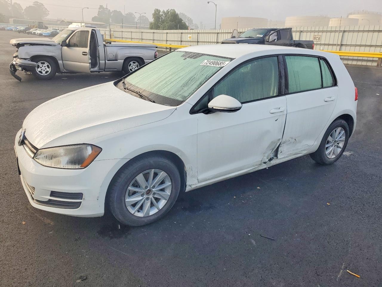 2016 VOLKSWAGEN GOLF