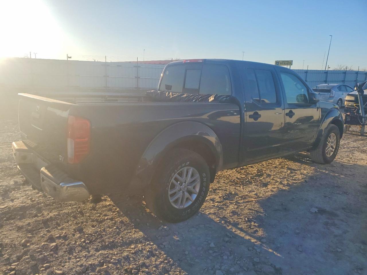 2015 NISSAN Frontier