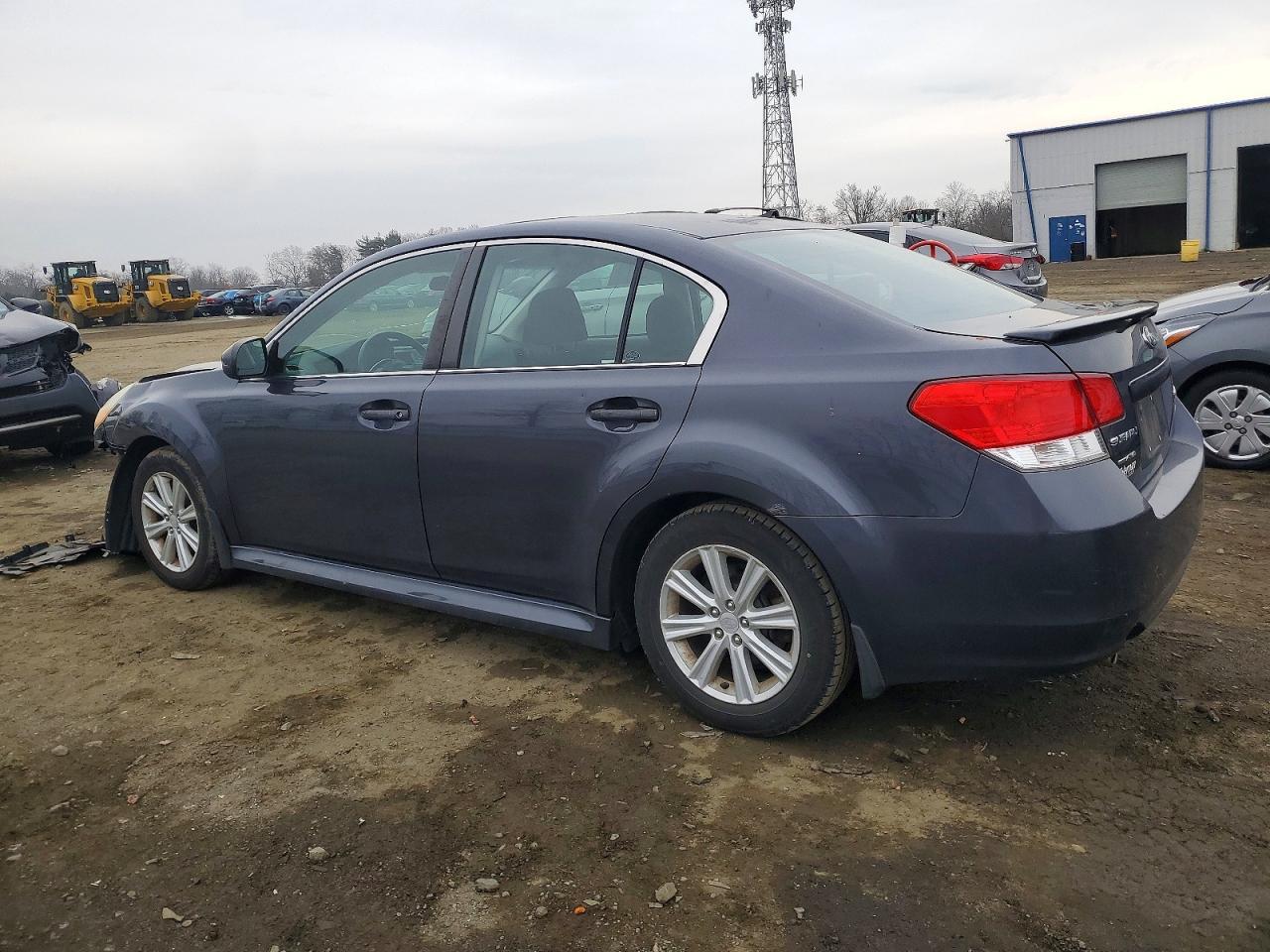 2010 SUBARU Legacy