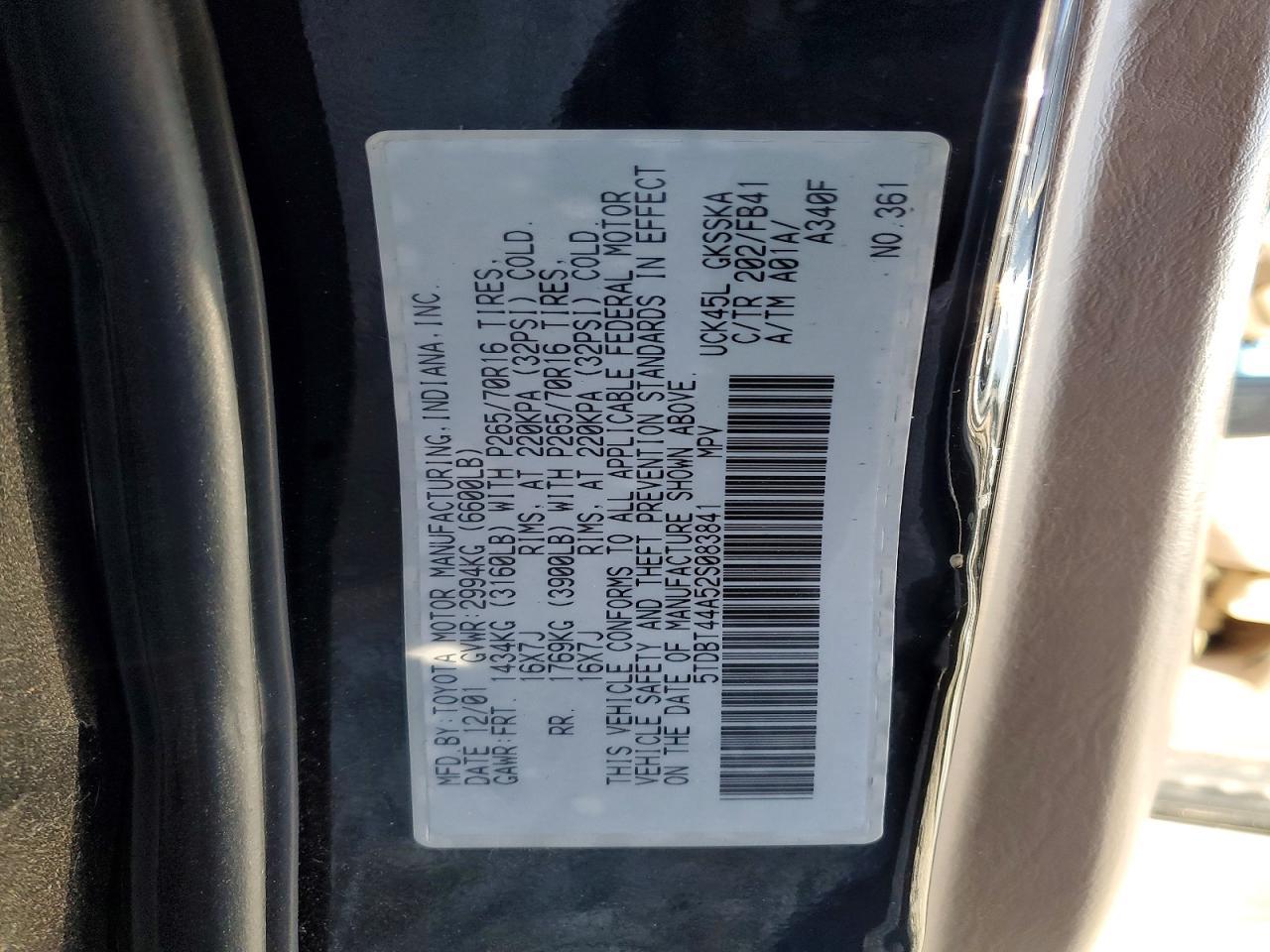 2002 TOYOTA Sequoia