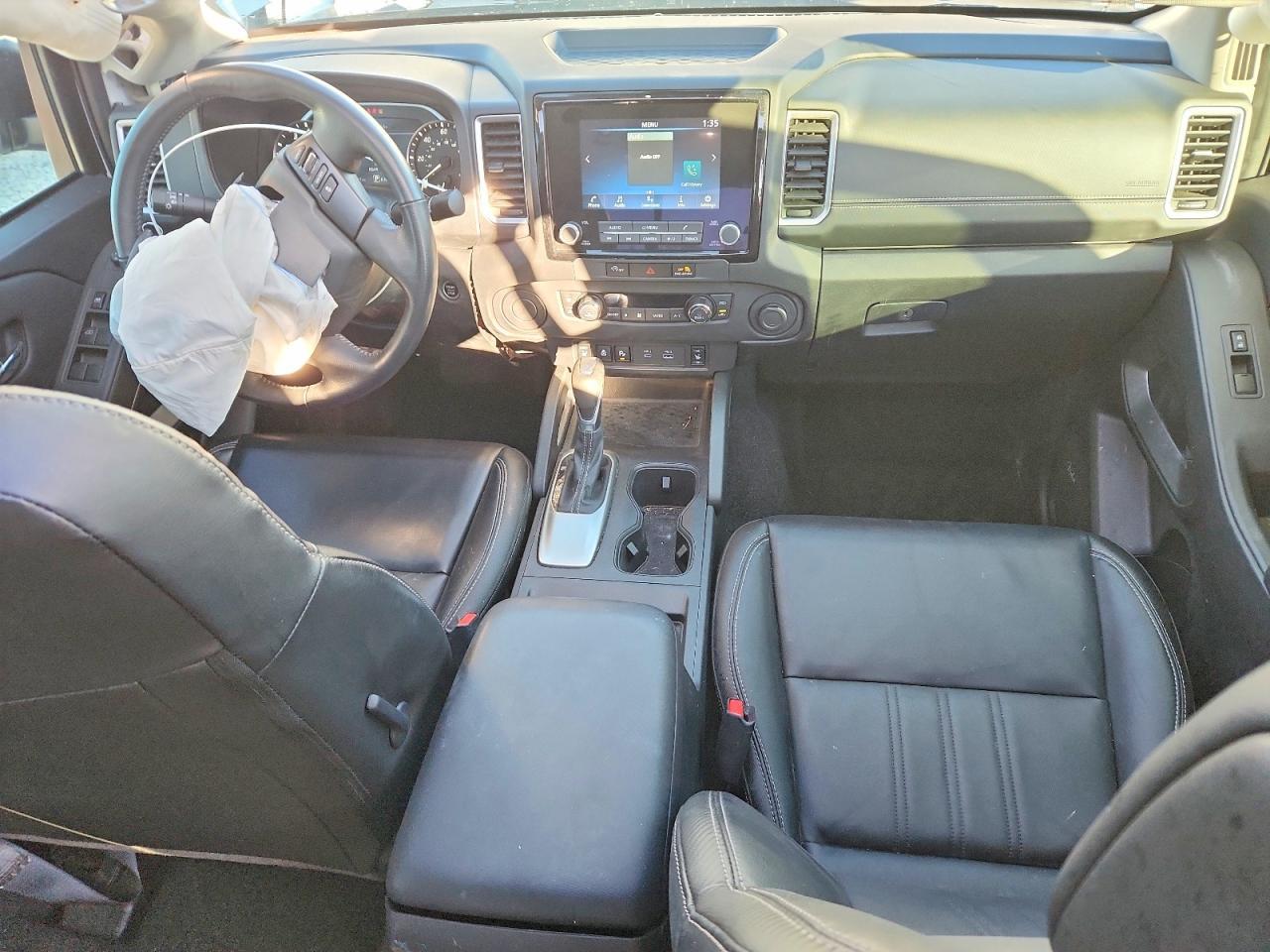 2024 NISSAN Frontier
