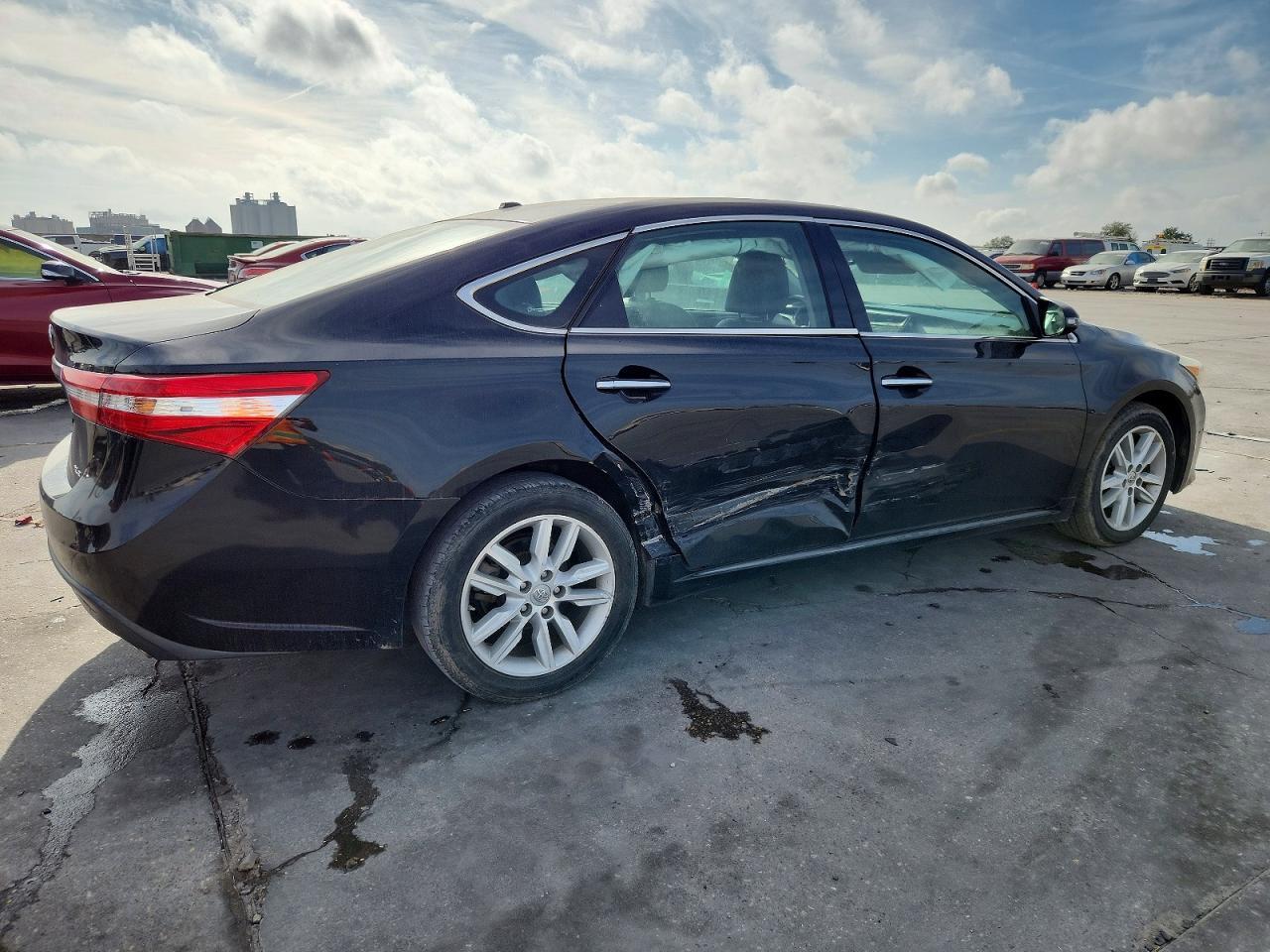 2014 TOYOTA Avalon