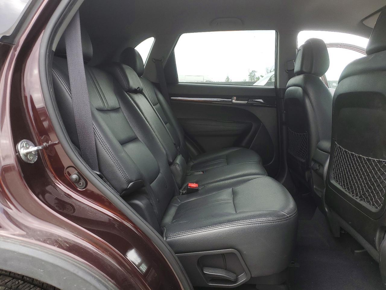 2014 KIA SORENTO