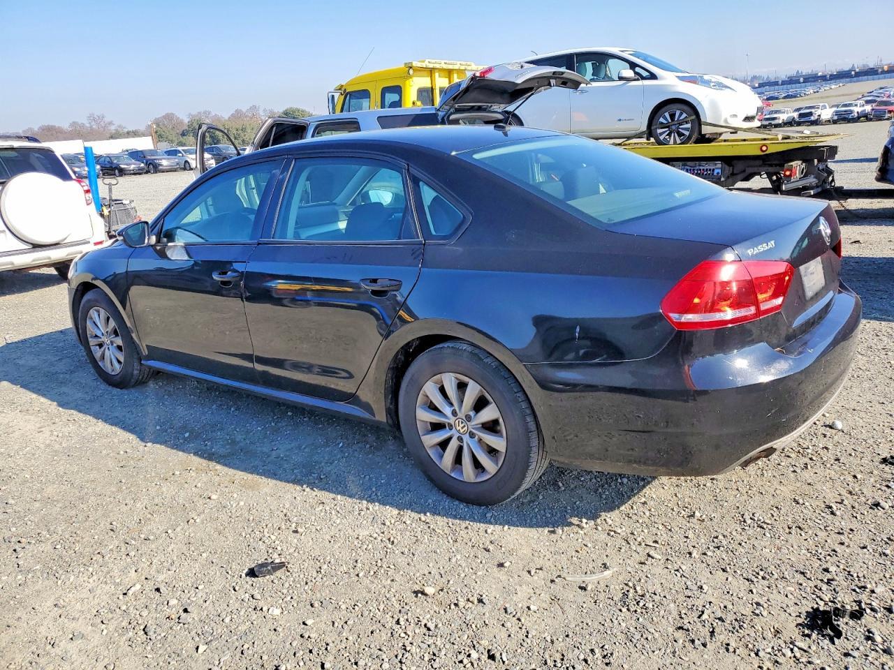 2012 VOLKSWAGEN Passat