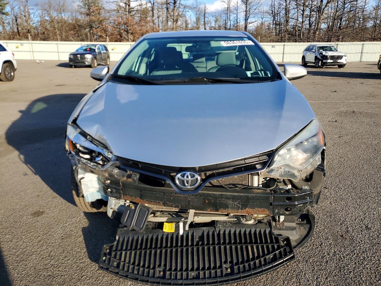 2015 TOYOTA COROLLA