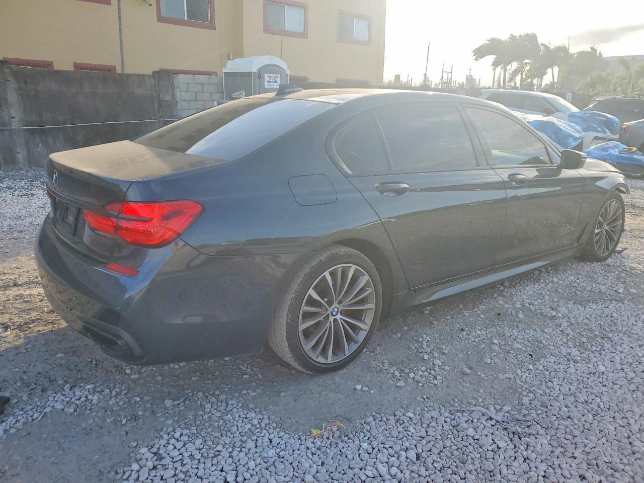 2016 BMW 7 series