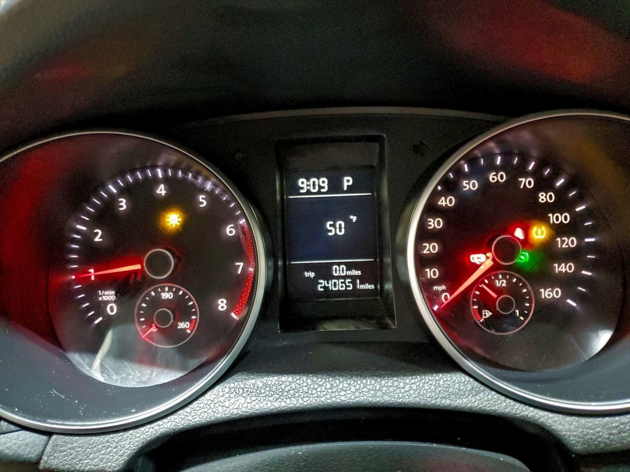 2011 VOLKSWAGEN JETTA