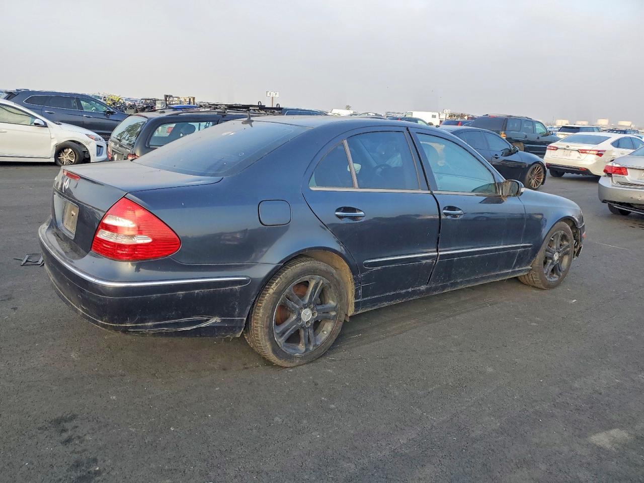 2006 MERCEDES-BENZ E-Class