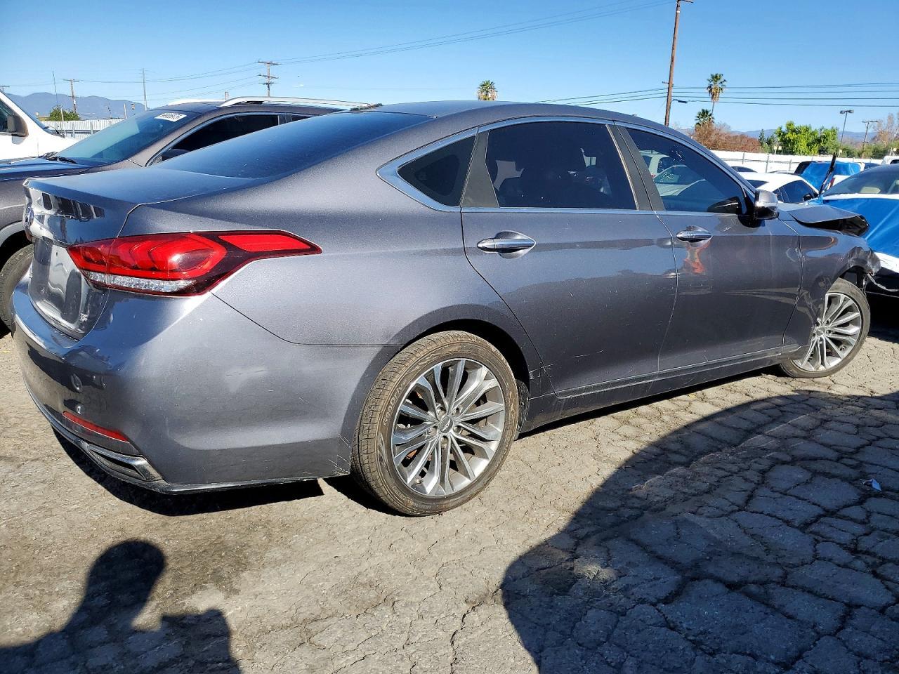 2016 HYUNDAI GENESIS