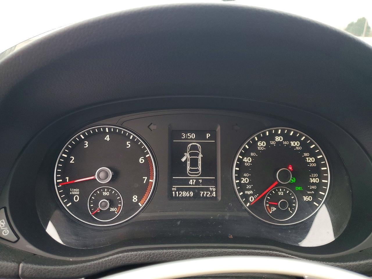 2013 VOLKSWAGEN Passat