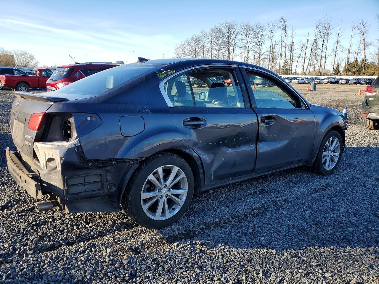 2013 SUBARU Legacy