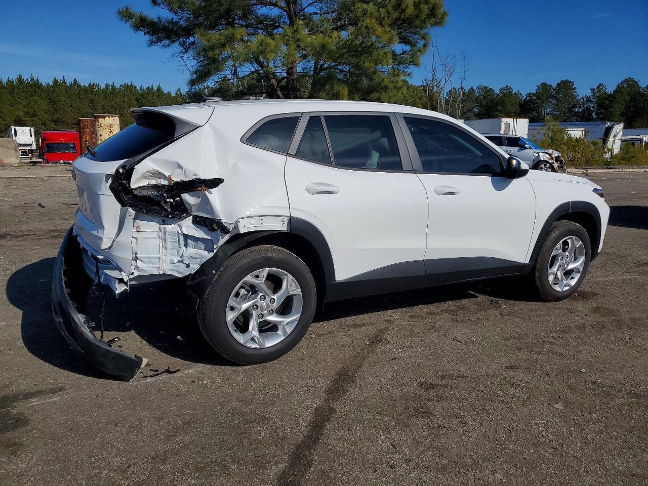 2025 CHEVROLET TRAX