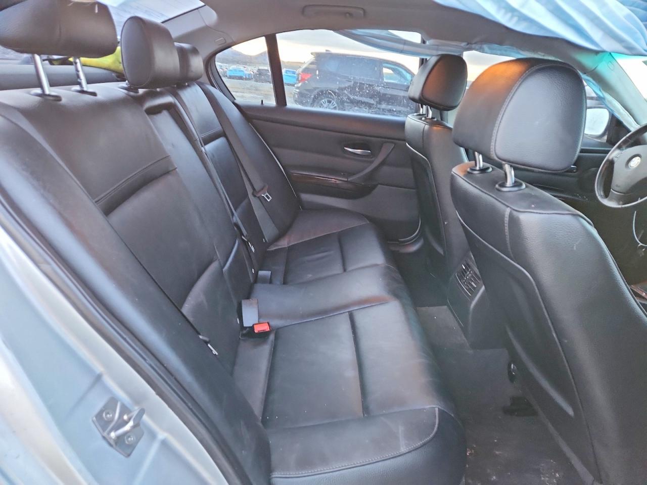 2011 BMW 3 SERIES