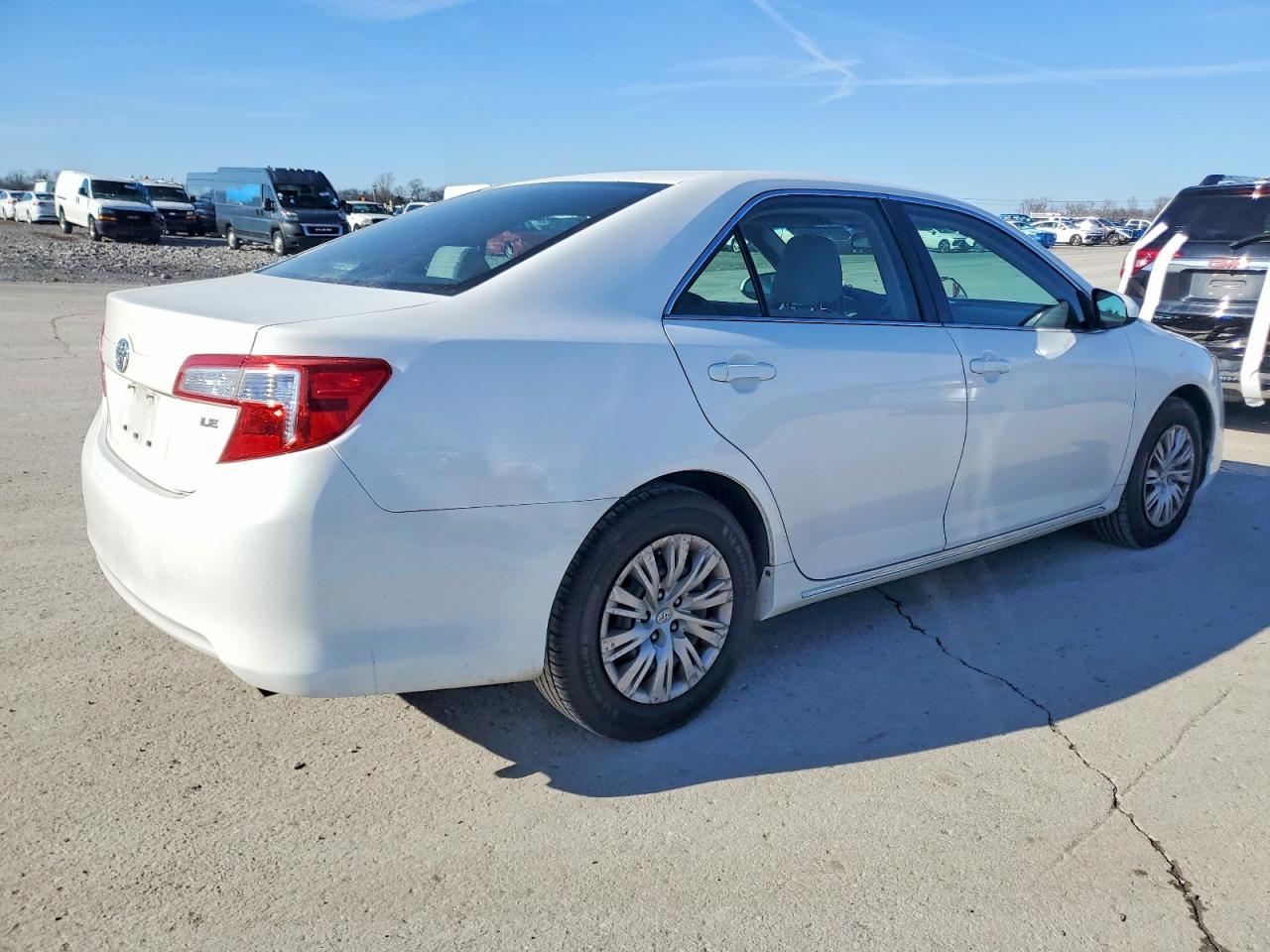 2013 TOYOTA CAMRY