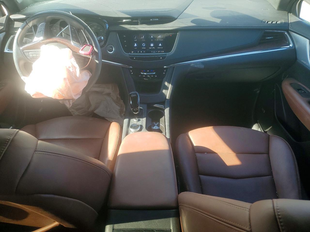 2022 CADILLAC XT5