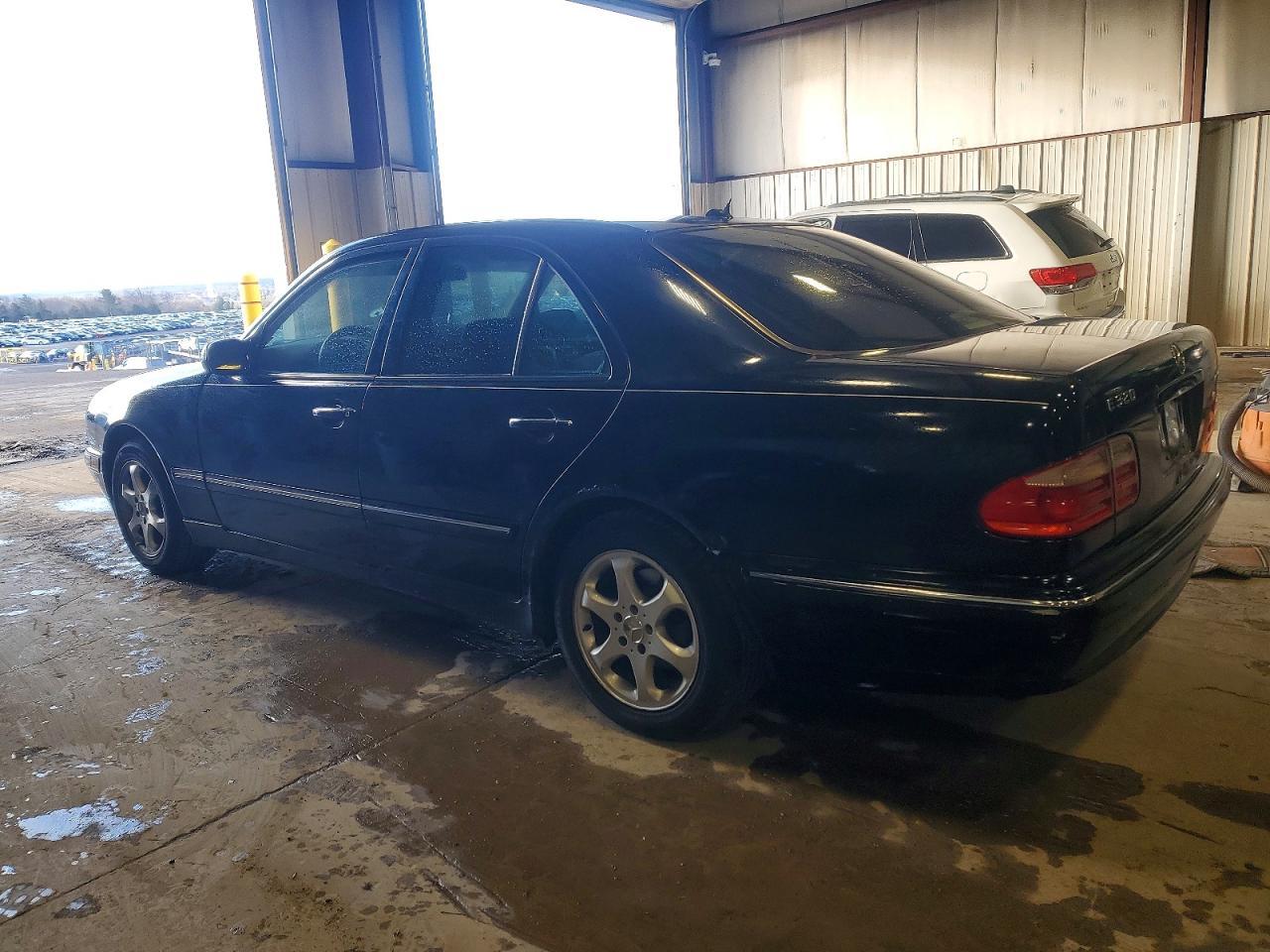 2002 MERCEDES-BENZ E-Class