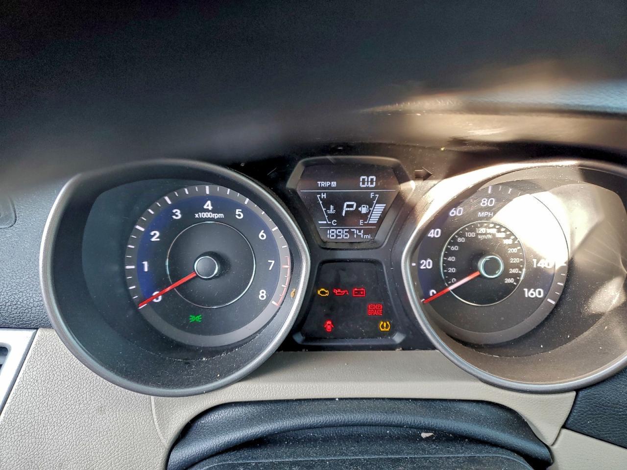 2016 HYUNDAI ELANTRA