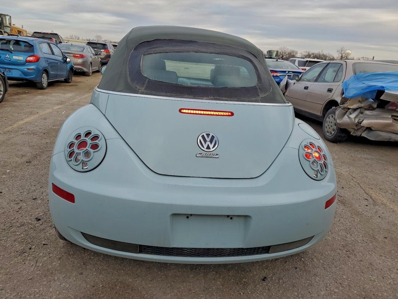 2006 VOLKSWAGEN Beetle