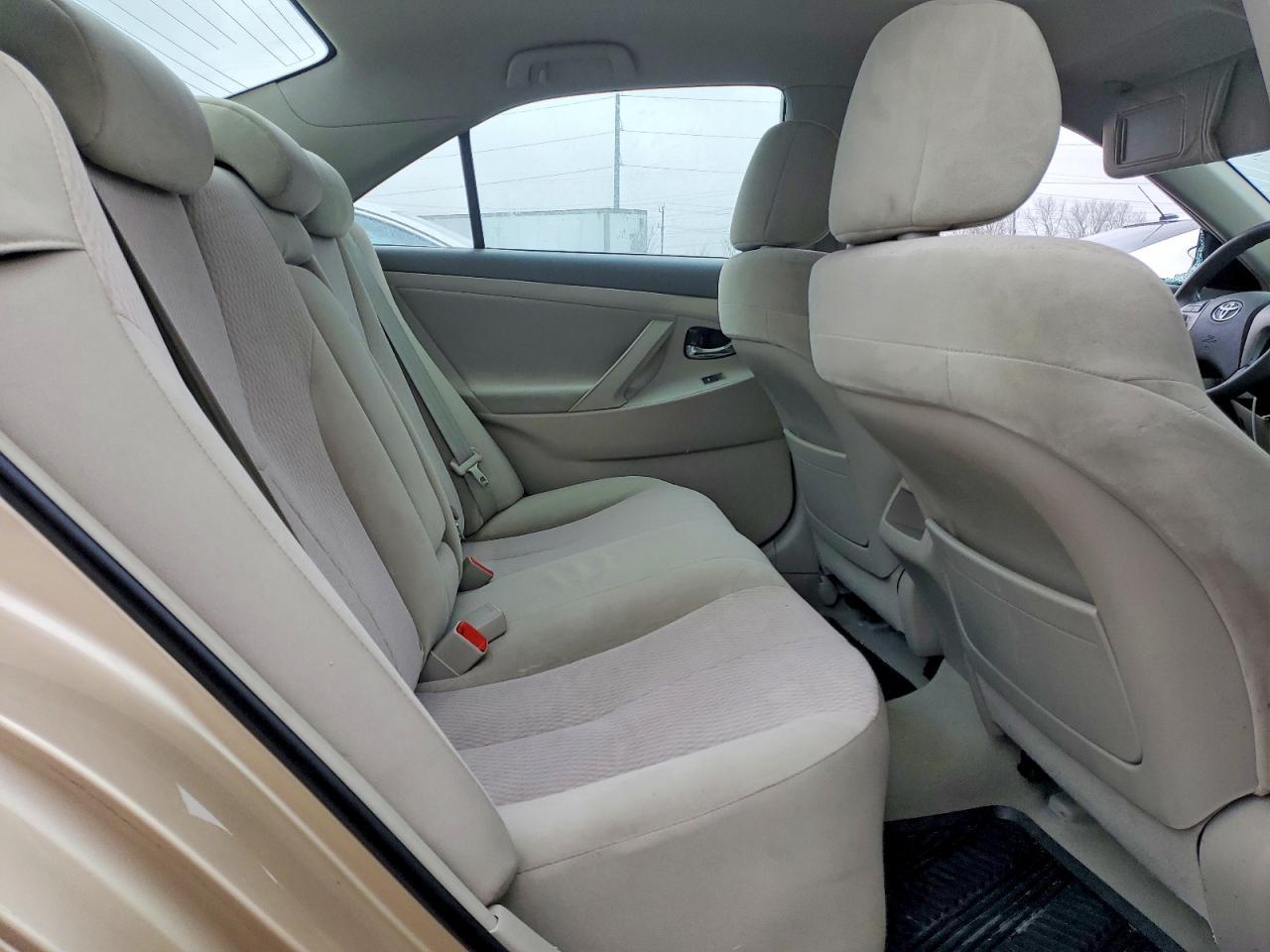 2010 TOYOTA CAMRY