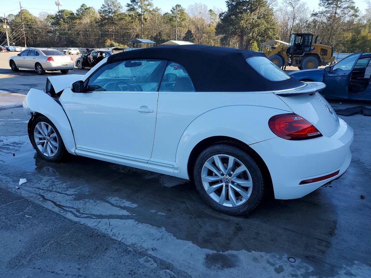 2017 VOLKSWAGEN Beetle