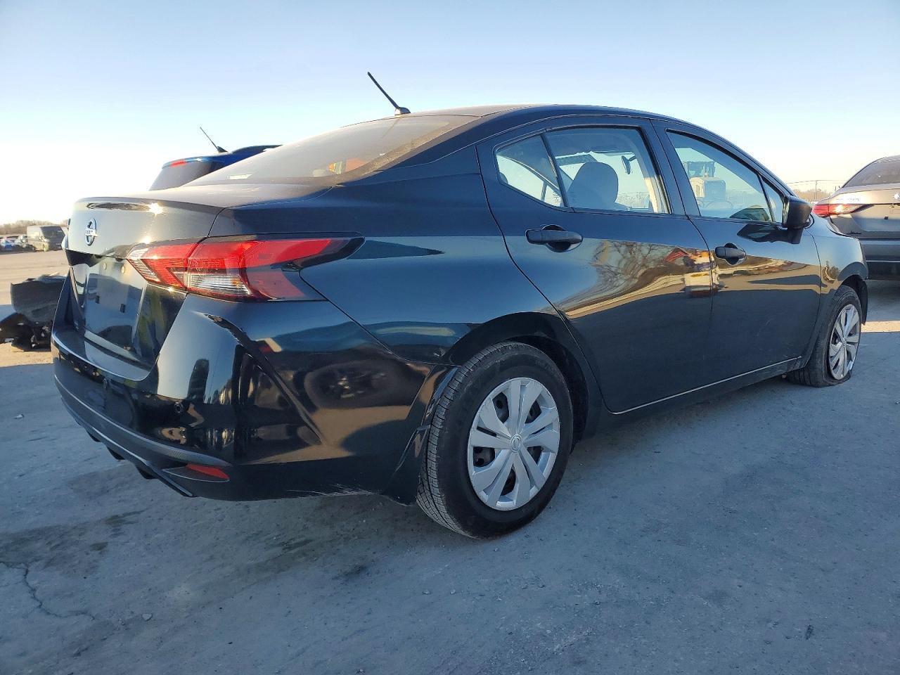 2020 NISSAN VERSA