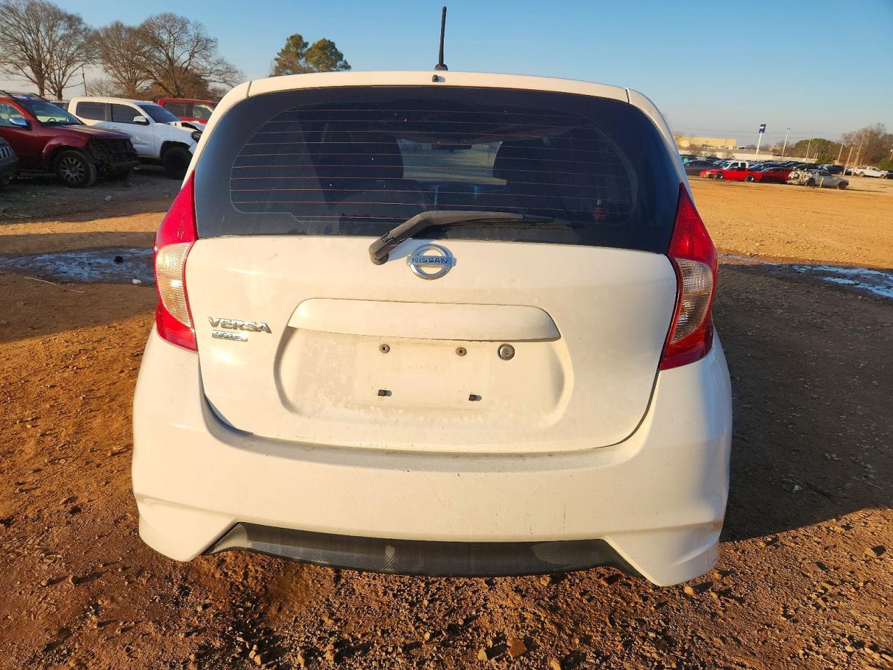 2017 NISSAN Versa Note