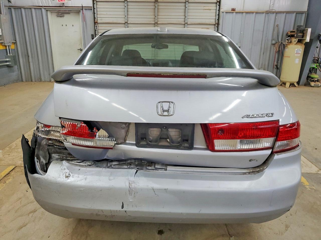 2004 HONDA ACCORD