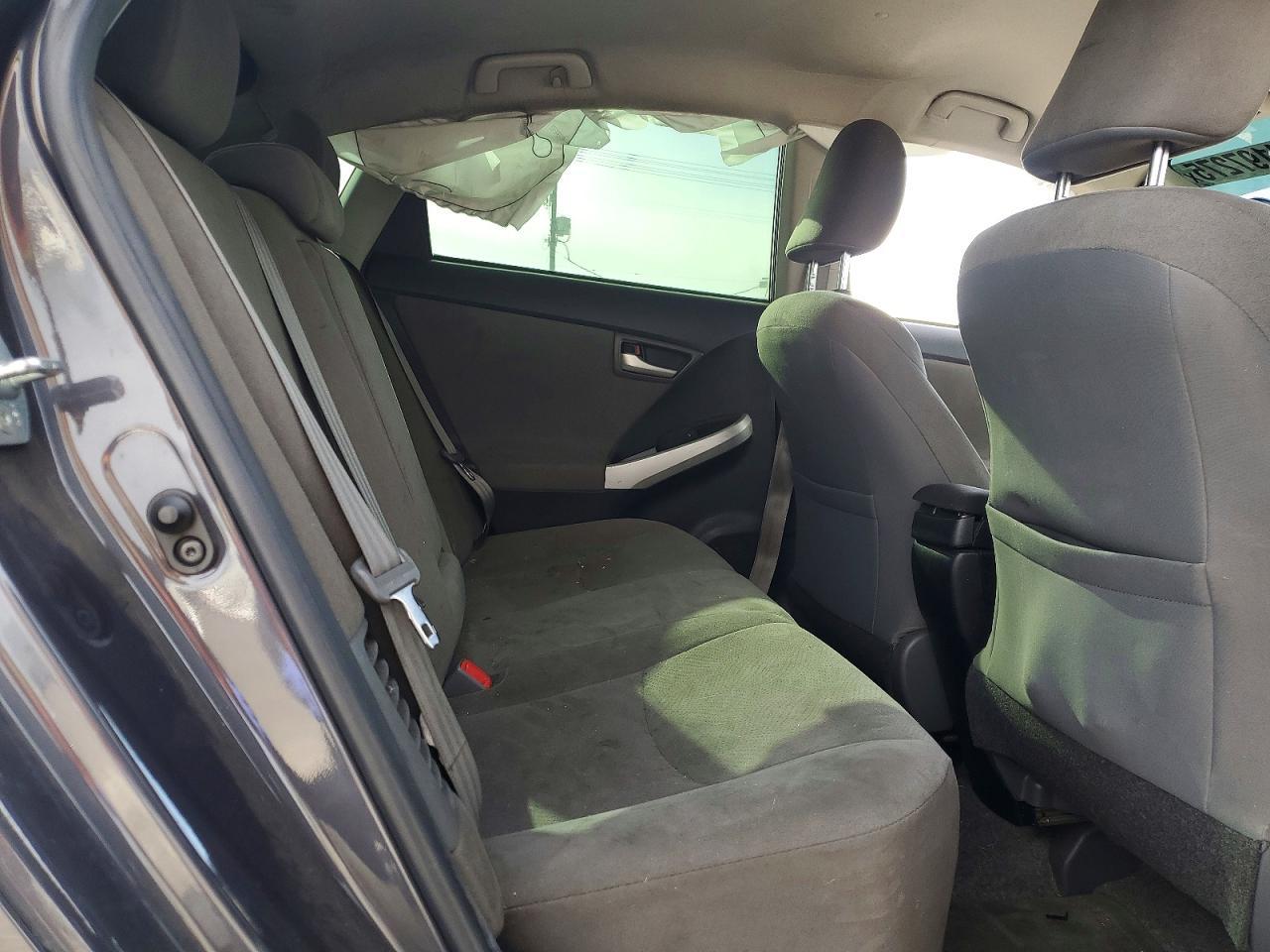 2015 TOYOTA PRIUS