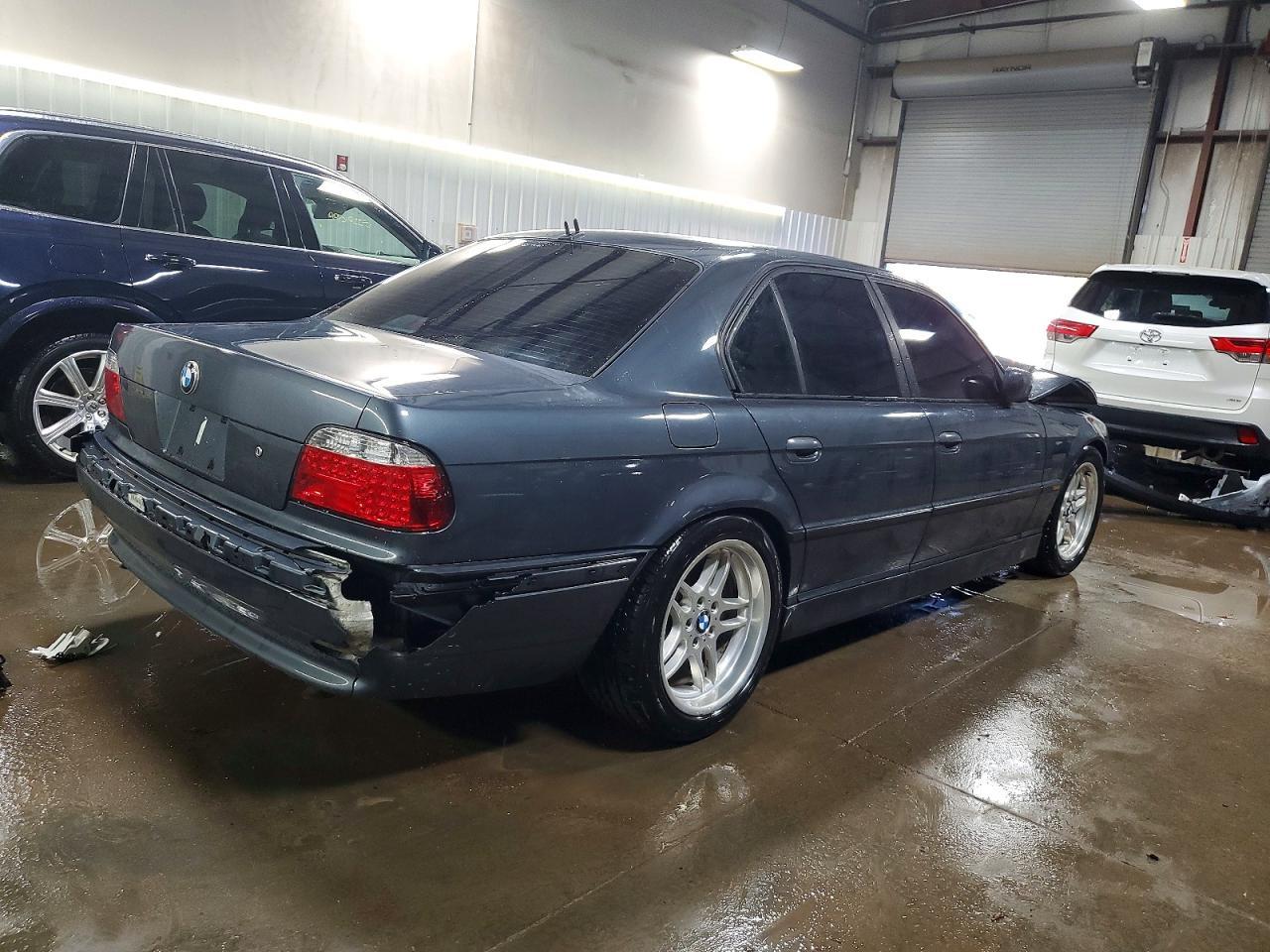 2001 BMW 7 series