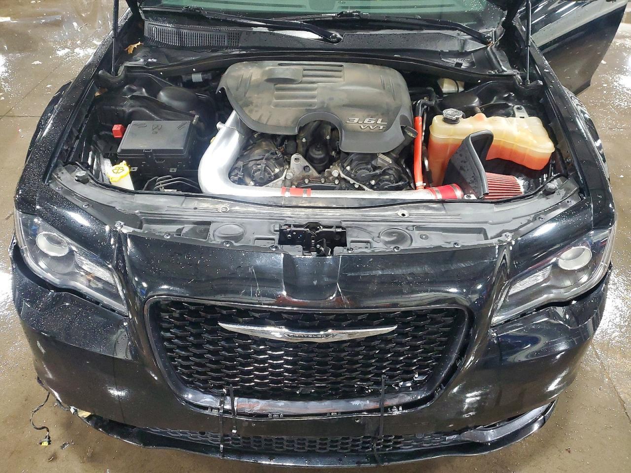 2016 CHRYSLER 300