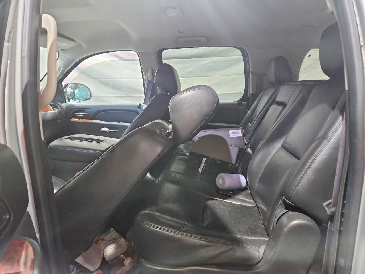 2013 CHEVROLET Suburban