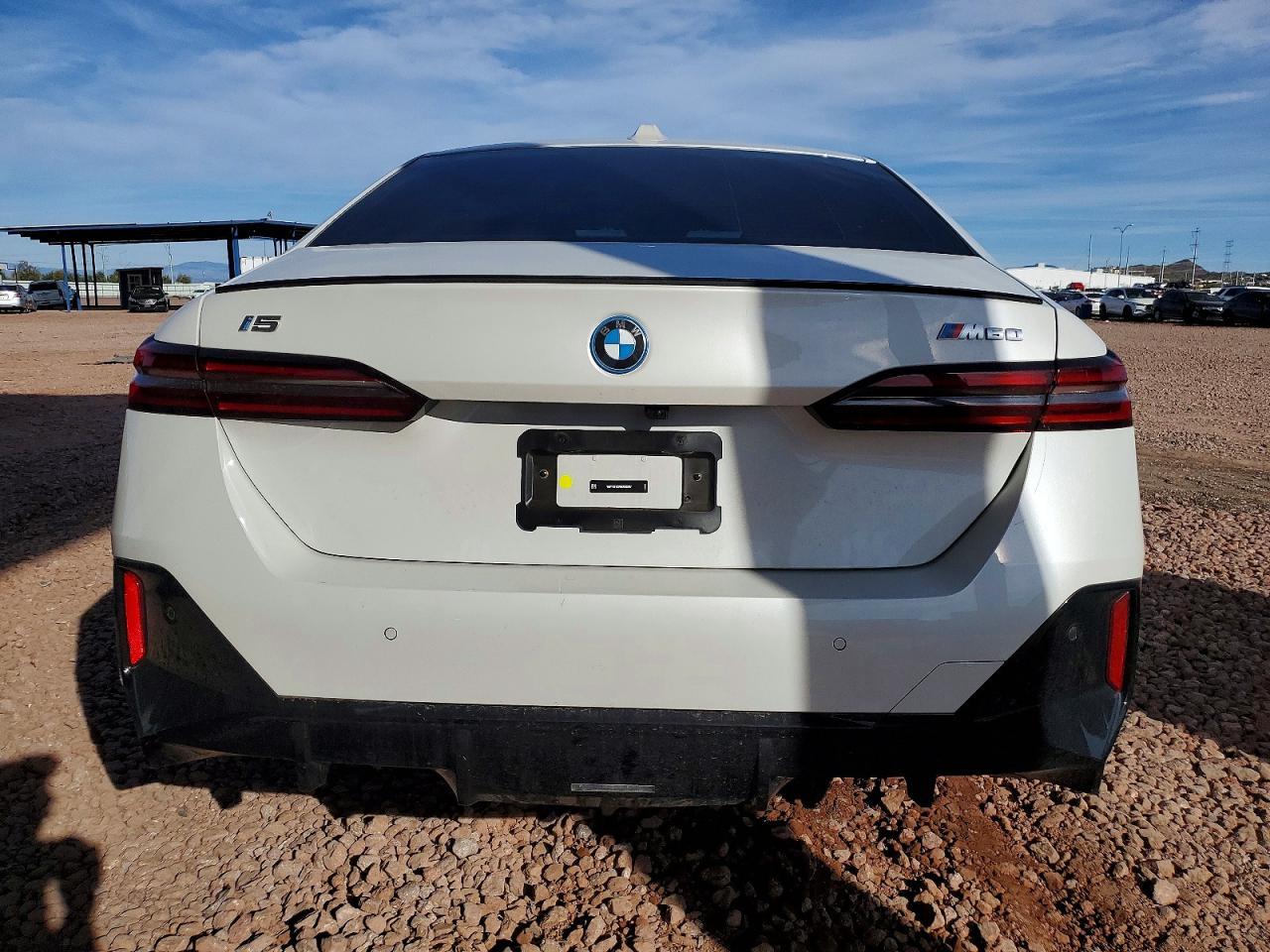 2024 BMW i5