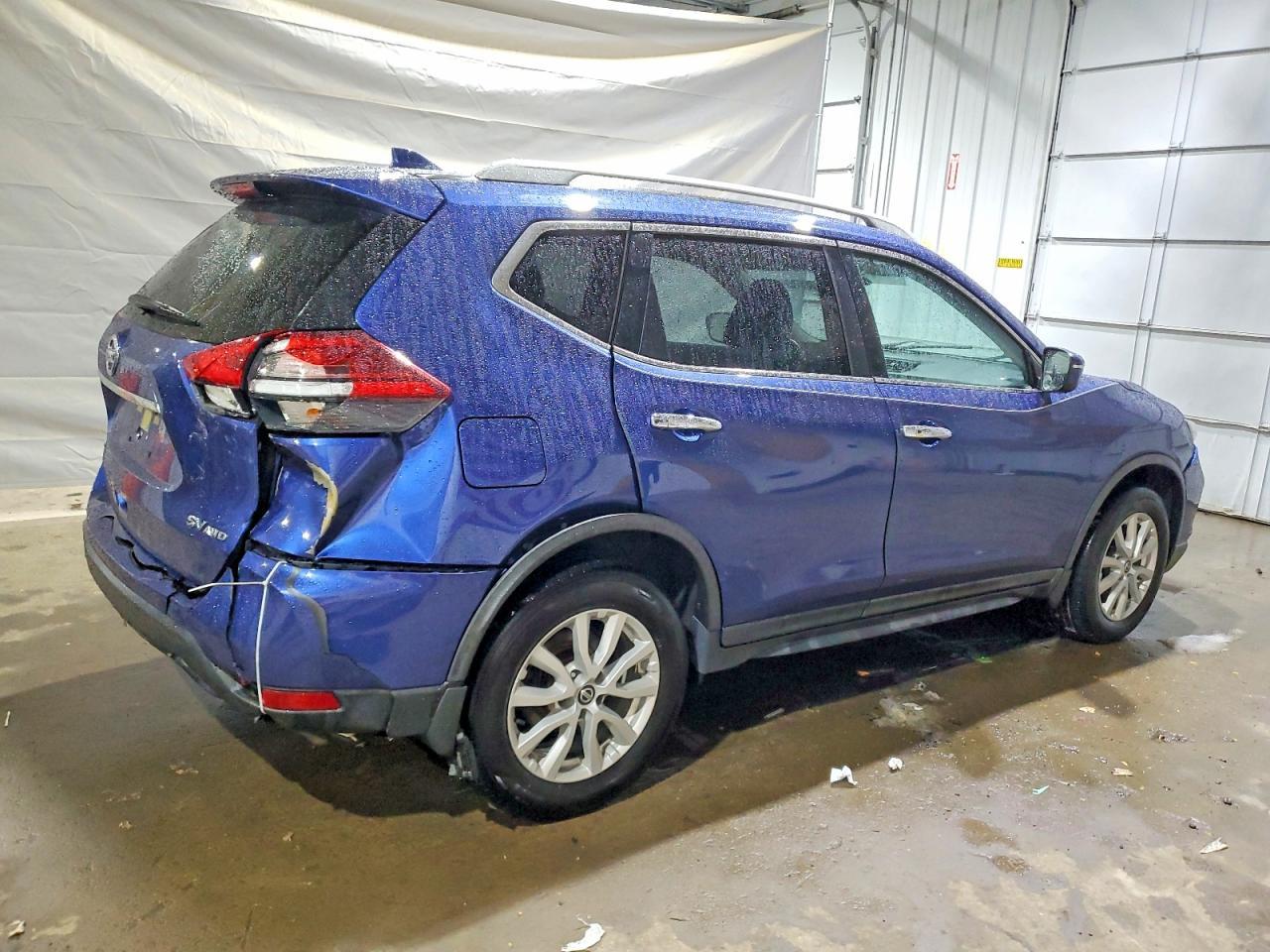2017 NISSAN ROGUE