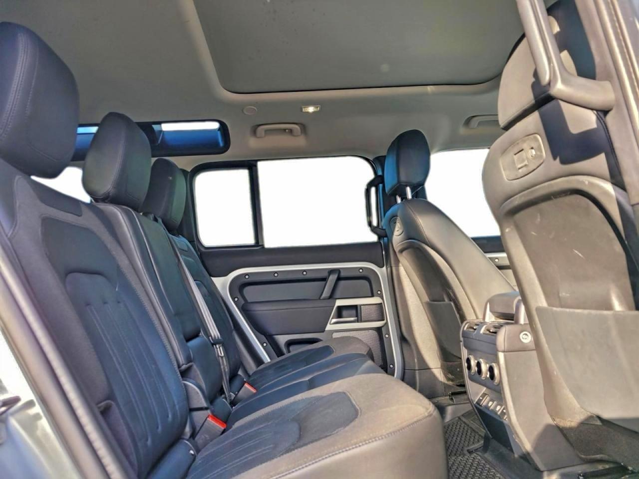 2021 LAND ROVER Defender