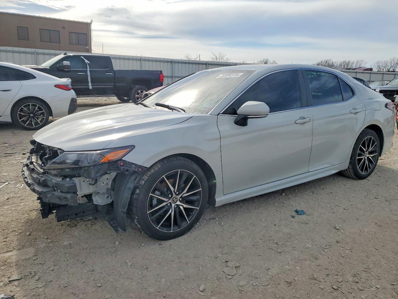 2022 TOYOTA CAMRY